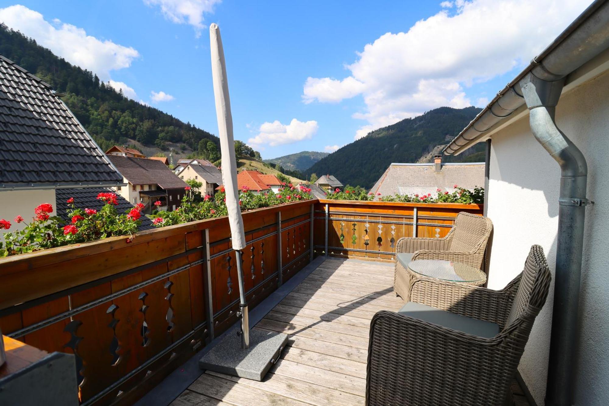 Ferienwohnungen Haus Hees Todtnau Pokoj fotografie
