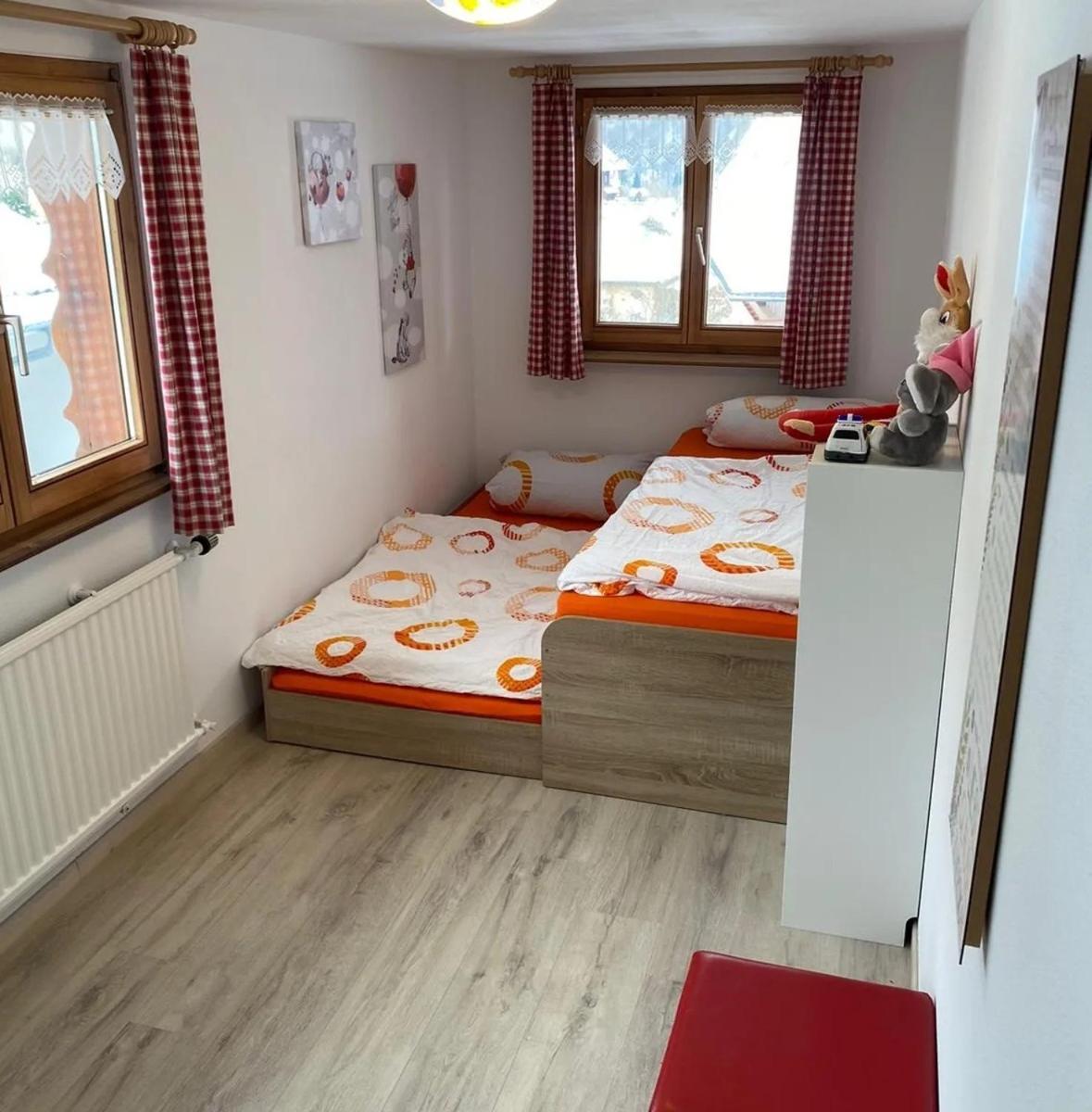 Ferienwohnungen Haus Hees Todtnau Pokoj fotografie